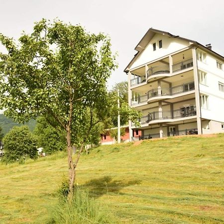 Lmm Apartmani พลาฟ ภายนอก รูปภาพ