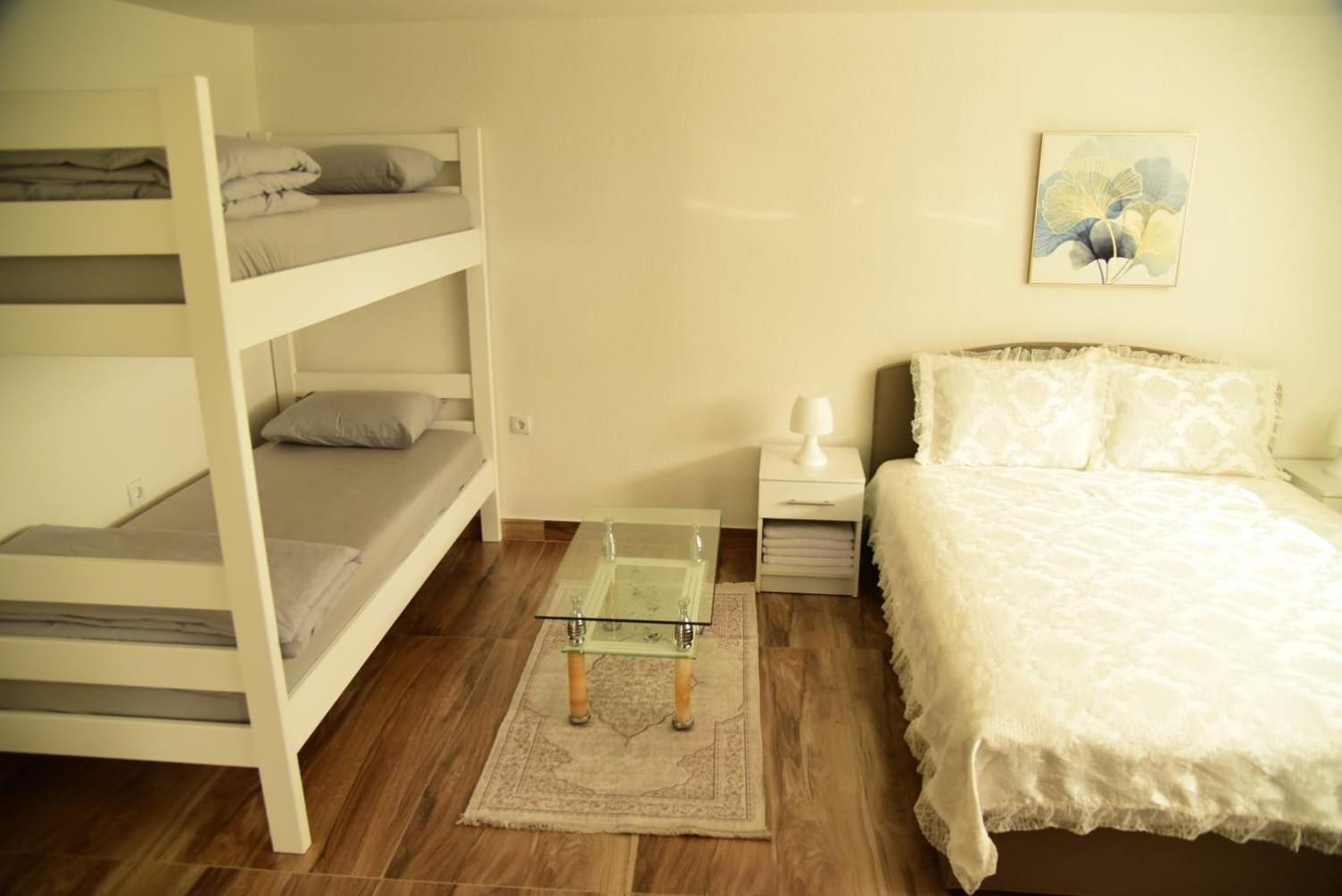 Lmm Apartmani พลาฟ ภายนอก รูปภาพ